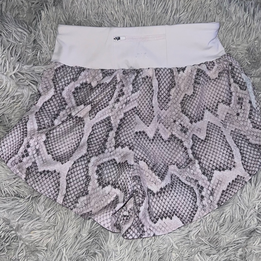 Varley High Waist Derby Alabaster Python Snake Pr… - image 1